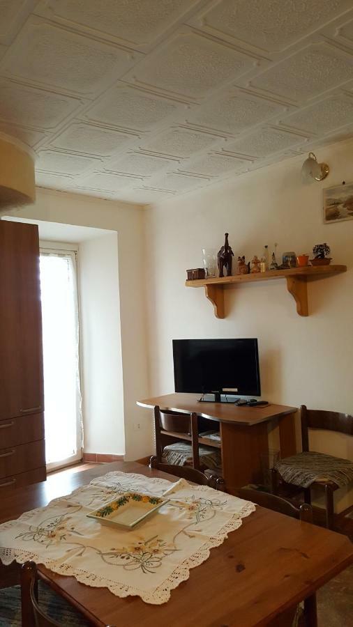 Casa Bizza Apartment Vercana Екстериор снимка