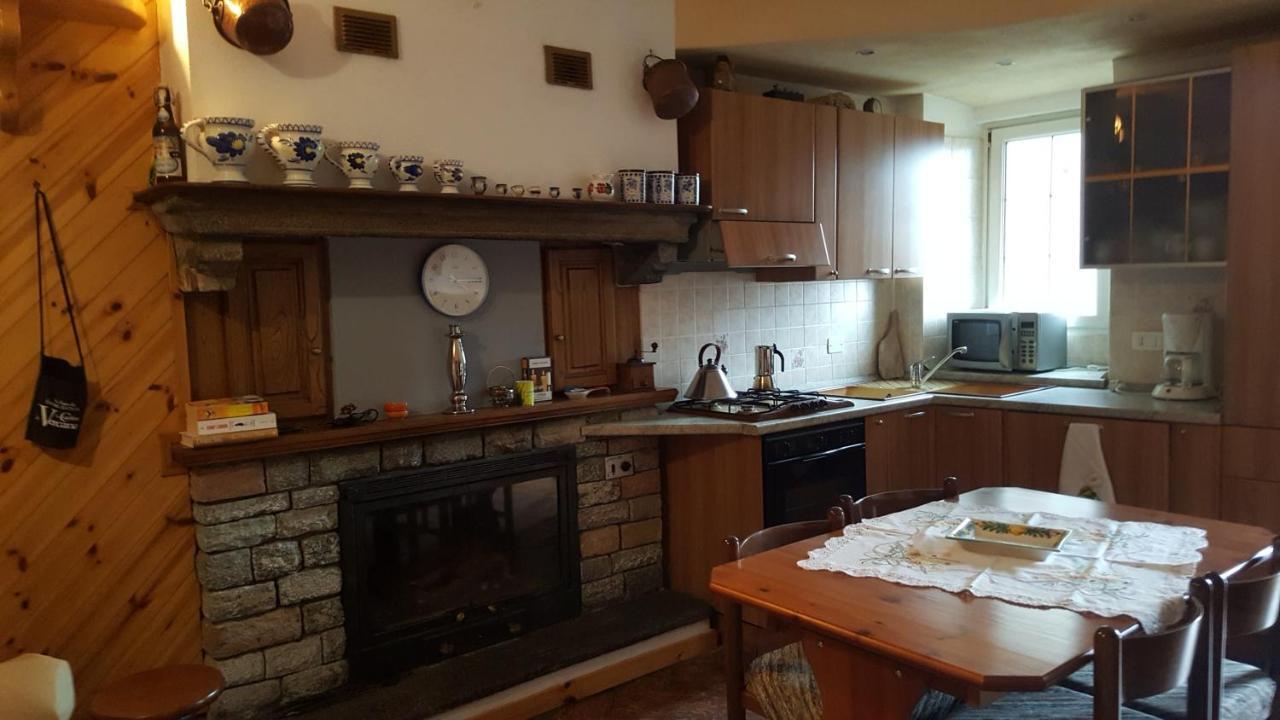 Casa Bizza Apartment Vercana Екстериор снимка