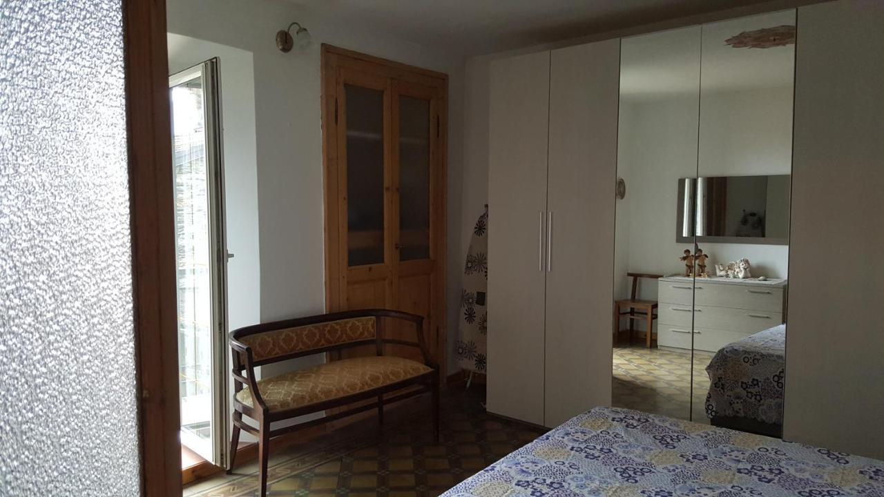 Casa Bizza Apartment Vercana Екстериор снимка