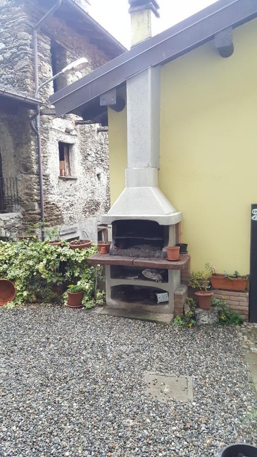 Casa Bizza Apartment Vercana Екстериор снимка
